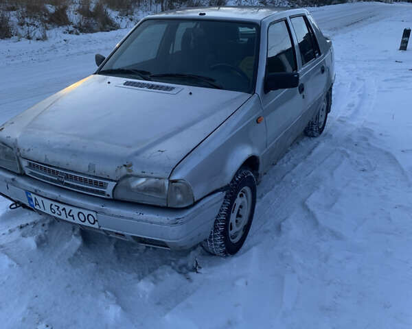 Серый Дачия Супер Нова, объемом двигателя 1.4 л и пробегом 164 тыс. км за 950 $, фото 1 на Automoto.ua