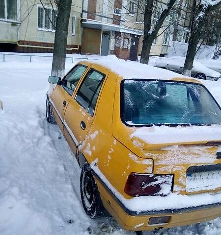 Помаранчевий Дачія SuperNova, об'ємом двигуна 1.4 л та пробігом 348 тис. км за 1300 $, фото 1 на Automoto.ua