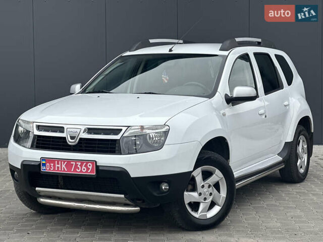 Білий Дачія Duster, об'ємом двигуна 1.6 л та пробігом 243 тис. км за 8750 $, фото 1 на Automoto.ua
