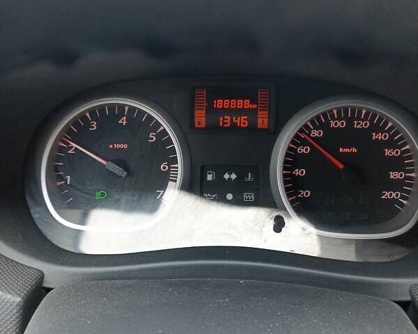 Білий Дачія Duster, об'ємом двигуна 1.6 л та пробігом 197 тис. км за 8400 $, фото 1 на Automoto.ua