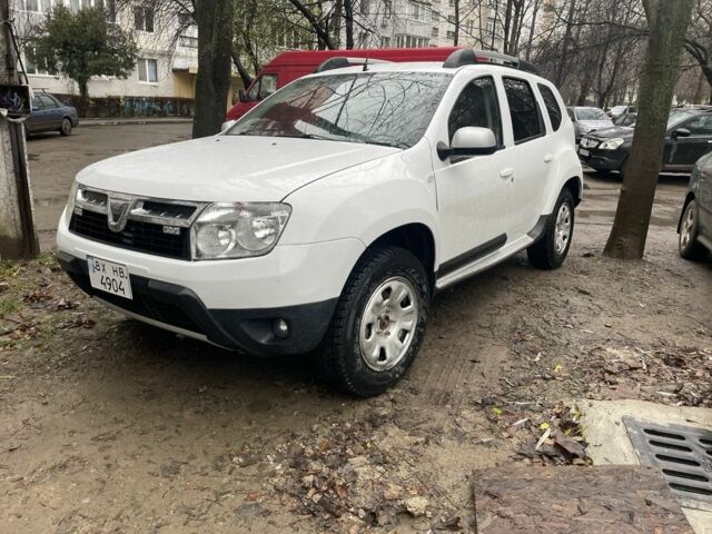 Белый Дачия Duster, объемом двигателя 1.5 л и пробегом 150 тыс. км за 7700 $, фото 1 на Automoto.ua