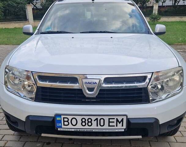 Білий Дачія Duster, об'ємом двигуна 1.6 л та пробігом 130 тис. км за 9200 $, фото 1 на Automoto.ua