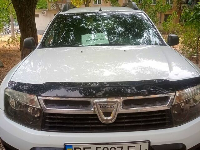 Белый Дачия Duster, объемом двигателя 1.5 л и пробегом 200 тыс. км за 7800 $, фото 1 на Automoto.ua