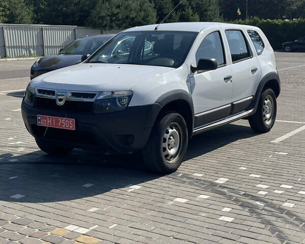 Білий Дачія Duster, об'ємом двигуна 1.6 л та пробігом 235 тис. км за 7700 $, фото 1 на Automoto.ua