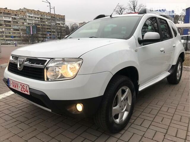 Білий Дачія Duster, об'ємом двигуна 1.5 л та пробігом 225 тис. км за 8500 $, фото 1 на Automoto.ua