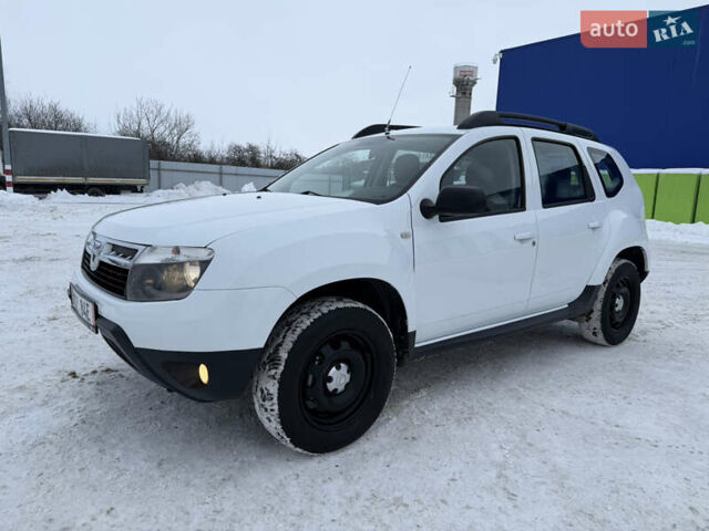 Белый Дачия Duster, объемом двигателя 1.5 л и пробегом 184 тыс. км за 9200 $, фото 1 на Automoto.ua