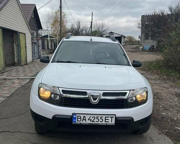 Білий Дачія Duster, об'ємом двигуна 1.6 л та пробігом 185 тис. км за 8700 $, фото 1 на Automoto.ua