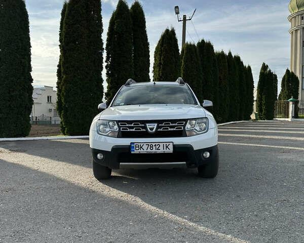 Белый Дачия Duster, объемом двигателя 1.5 л и пробегом 233 тыс. км за 10500 $, фото 1 на Automoto.ua