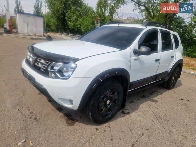 Белый Дачия Duster, объемом двигателя 1.6 л и пробегом 157 тыс. км за 8499 $, фото 1 на Automoto.ua