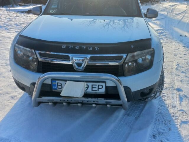 Белый Дачия Duster, объемом двигателя 0 л и пробегом 220 тыс. км за 10000 $, фото 1 на Automoto.ua