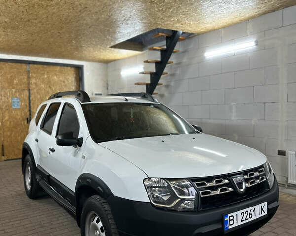 Белый Дачия Duster, объемом двигателя 1.6 л и пробегом 180 тыс. км за 9499 $, фото 1 на Automoto.ua