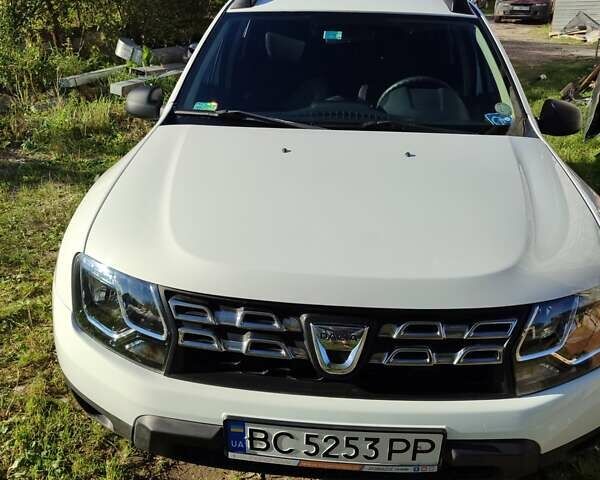 Білий Дачія Duster, об'ємом двигуна 1.5 л та пробігом 230 тис. км за 10500 $, фото 1 на Automoto.ua