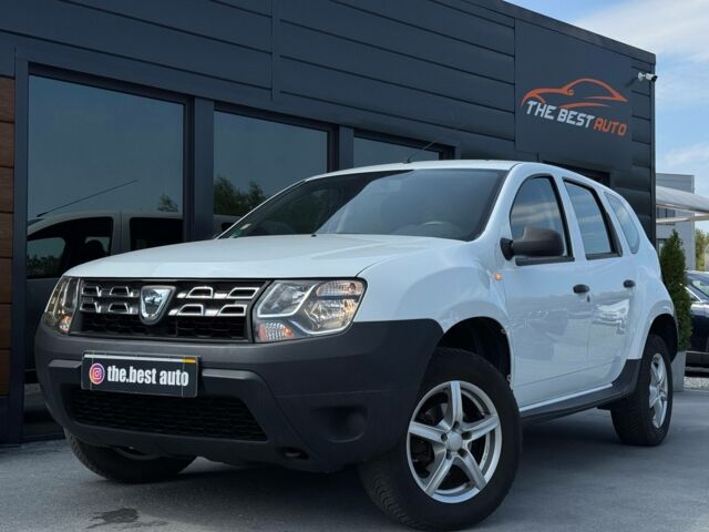 Белый Дачия Duster, объемом двигателя 1.6 л и пробегом 198 тыс. км за 10700 $, фото 1 на Automoto.ua