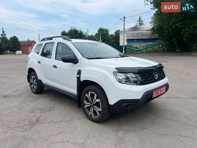 Белый Дачия Duster, объемом двигателя 1.5 л и пробегом 165 тыс. км за 15600 $, фото 1 на Automoto.ua