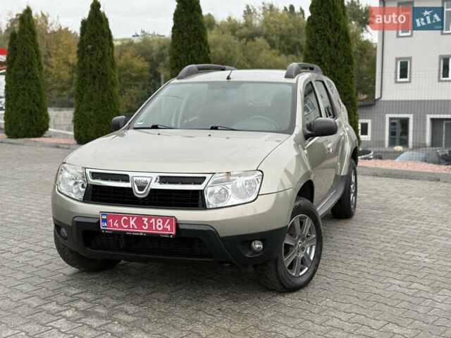 Бежевый Дачия Duster, объемом двигателя 1.6 л и пробегом 208 тыс. км за 7950 $, фото 1 на Automoto.ua