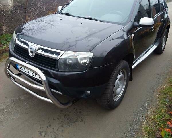 Черный Дачия Duster, объемом двигателя 1.5 л и пробегом 226 тыс. км за 11500 $, фото 1 на Automoto.ua