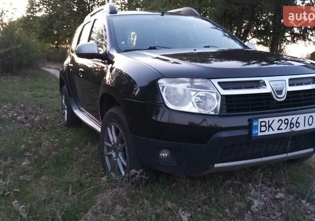 Чорний Дачія Duster, об'ємом двигуна 1.5 л та пробігом 288 тис. км за 8500 $, фото 1 на Automoto.ua