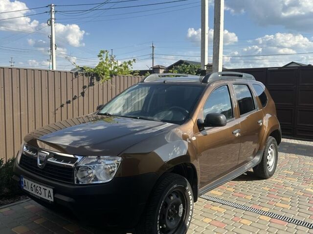 Коричневый Дачия Duster, объемом двигателя 1.5 л и пробегом 223 тыс. км за 8650 $, фото 1 на Automoto.ua
