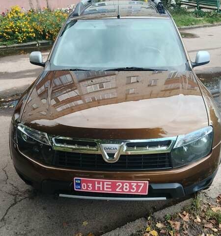 Коричневый Дачия Duster, объемом двигателя 1.5 л и пробегом 302 тыс. км за 9200 $, фото 1 на Automoto.ua