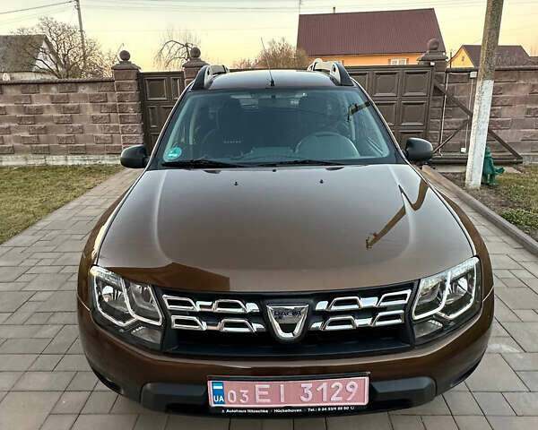 Коричневый Дачия Duster, объемом двигателя 1.6 л и пробегом 214 тыс. км за 10900 $, фото 1 на Automoto.ua