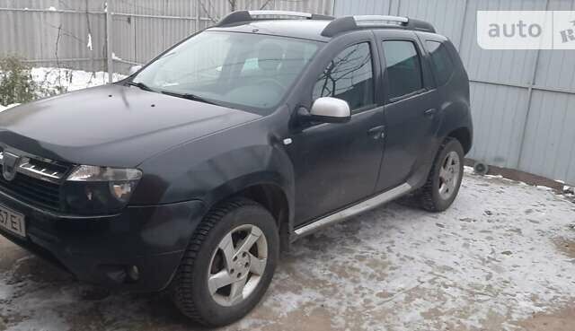 Дачия Duster, объемом двигателя 1.6 л и пробегом 160 тыс. км за 7500 $, фото 1 на Automoto.ua