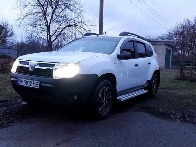 Дачия Duster, объемом двигателя 1.6 л и пробегом 176 тыс. км за 7590 $, фото 1 на Automoto.ua