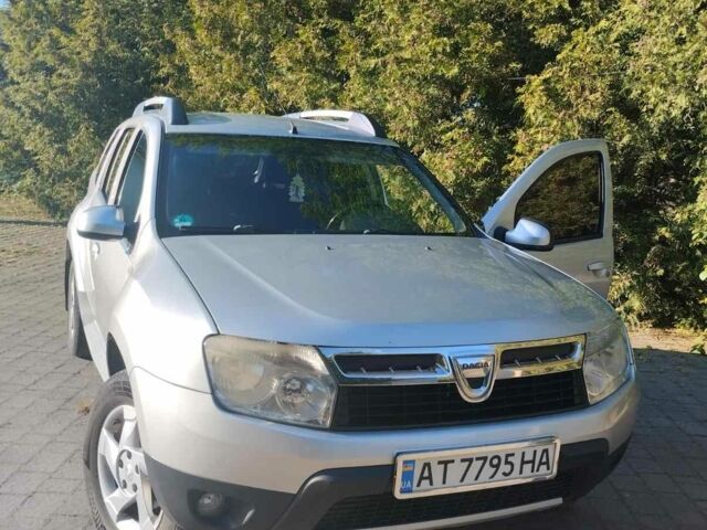 Сірий Дачія Duster, об'ємом двигуна 1.6 л та пробігом 284 тис. км за 7800 $, фото 1 на Automoto.ua