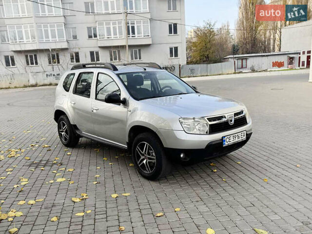 Серый Дачия Duster, объемом двигателя 1.6 л и пробегом 107 тыс. км за 7300 $, фото 1 на Automoto.ua