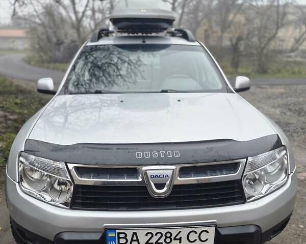 Серый Дачия Duster, объемом двигателя 1.46 л и пробегом 216 тыс. км за 11000 $, фото 1 на Automoto.ua
