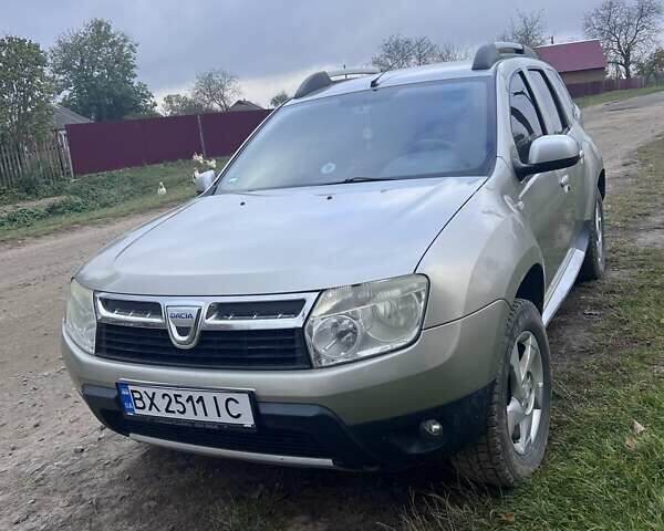Сірий Дачія Duster, об'ємом двигуна 1.8 л та пробігом 194 тис. км за 8300 $, фото 1 на Automoto.ua