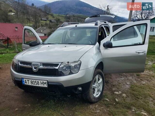Серый Дачия Duster, объемом двигателя 1.5 л и пробегом 207 тыс. км за 7900 $, фото 1 на Automoto.ua