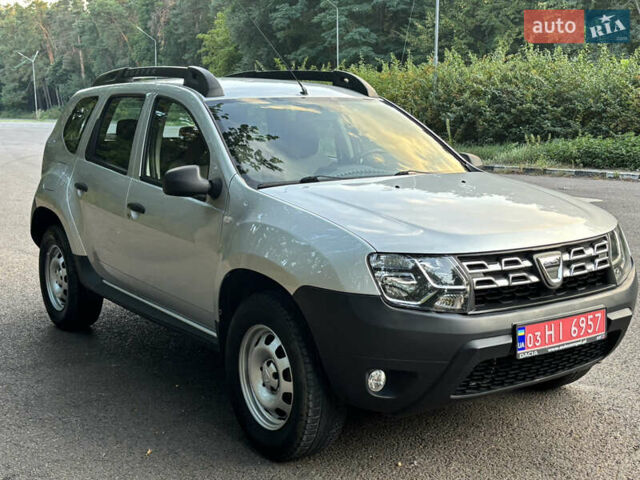 Серый Дачия Duster, объемом двигателя 1.5 л и пробегом 227 тыс. км за 9400 $, фото 1 на Automoto.ua