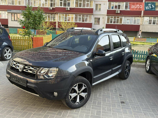 Сірий Дачія Duster, об'ємом двигуна 1.2 л та пробігом 135 тис. км за 10500 $, фото 1 на Automoto.ua