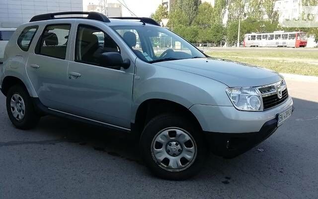 Сірий Дачія Duster, об'ємом двигуна 1.5 л та пробігом 117 тис. км за 9200 $, фото 1 на Automoto.ua