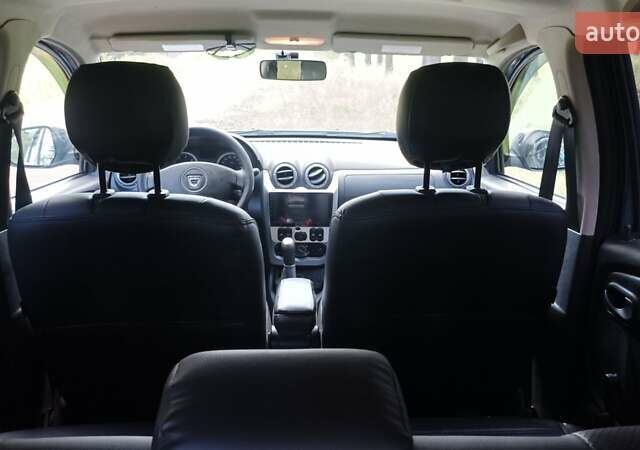 Синий Дачия Duster, объемом двигателя 1.6 л и пробегом 170 тыс. км за 8500 $, фото 1 на Automoto.ua