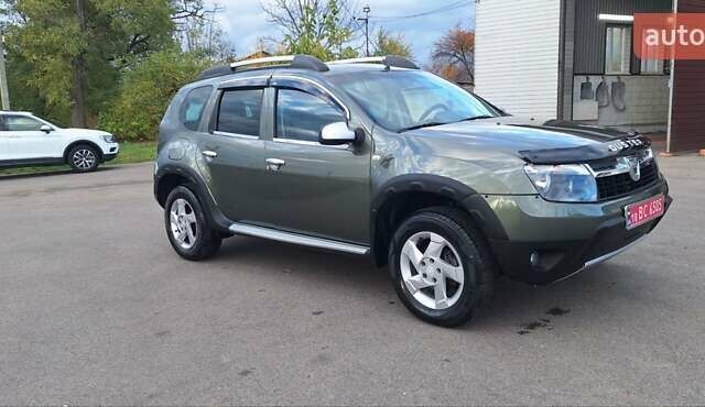 Дачия Duster 2013 в Новоархангельске на Automoto.ua Зеленый Дачия Duster, объемом двигателя 1.5 л и пробегом 198 тыс. км за 10500 $, фото 1 на Automoto.ua
