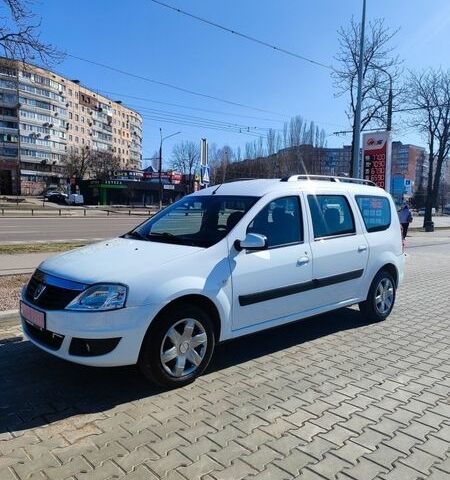 Білий Дачія Logan MCV, об'ємом двигуна 1.5 л та пробігом 227 тис. км за 7850 $, фото 1 на Automoto.ua