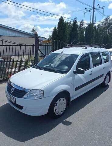 Белый Дачия Logan MCV, объемом двигателя 1.5 л и пробегом 280 тыс. км за 5650 $, фото 1 на Automoto.ua