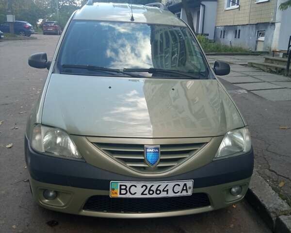 Бежевый Дачия Logan MCV, объемом двигателя 1.6 л и пробегом 285 тыс. км за 5600 $, фото 1 на Automoto.ua