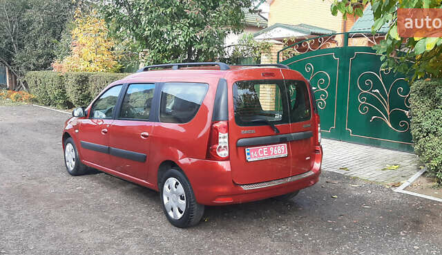 Красный Дачия Logan MCV, объемом двигателя 1.6 л и пробегом 178 тыс. км за 6650 $, фото 1 на Automoto.ua