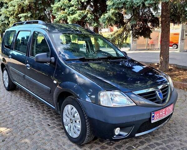 Серый Дачия Logan MCV, объемом двигателя 1.6 л и пробегом 170 тыс. км за 5700 $, фото 1 на Automoto.ua
