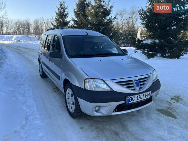 Серый Дачия Logan MCV, объемом двигателя 1.6 л и пробегом 382 тыс. км за 4800 $, фото 1 на Automoto.ua