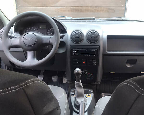 Серый Дачия Logan MCV, объемом двигателя 1.6 л и пробегом 231 тыс. км за 2900 $, фото 1 на Automoto.ua