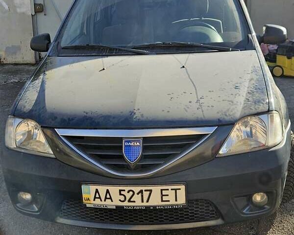 Сірий Дачія Logan MCV, об'ємом двигуна 1.6 л та пробігом 238 тис. км за 4500 $, фото 1 на Automoto.ua