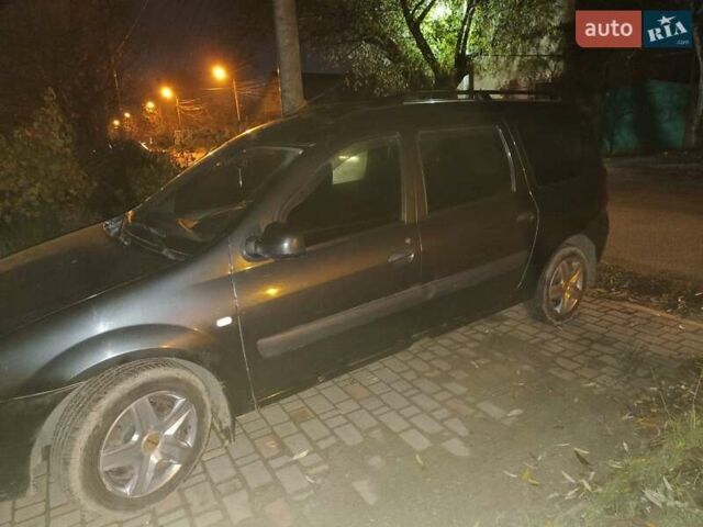 Серый Дачия Logan MCV, объемом двигателя 1.6 л и пробегом 240 тыс. км за 6000 $, фото 1 на Automoto.ua
