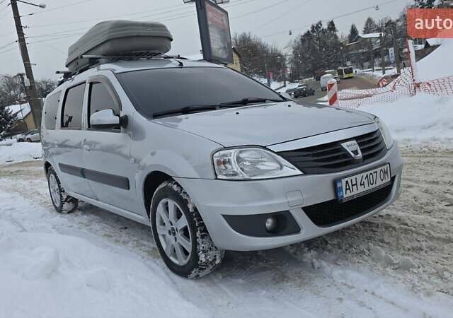 Серый Дачия Logan MCV, объемом двигателя 1.6 л и пробегом 208 тыс. км за 5500 $, фото 1 на Automoto.ua