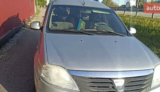 Сірий Дачія Logan MCV, об'ємом двигуна 1.6 л та пробігом 261 тис. км за 5700 $, фото 1 на Automoto.ua