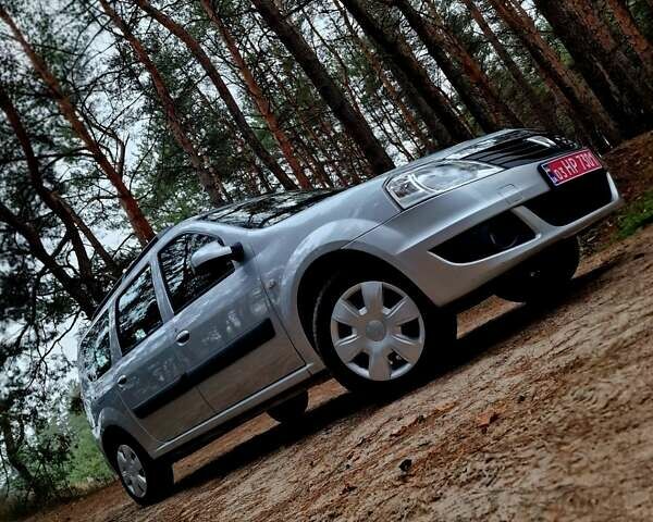 Серый Дачия Logan MCV, объемом двигателя 1.6 л и пробегом 169 тыс. км за 6500 $, фото 1 на Automoto.ua