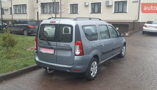 Серый Дачия Logan MCV, объемом двигателя 1.6 л и пробегом 174 тыс. км за 6150 $, фото 1 на Automoto.ua