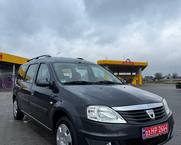Серый Дачия Logan MCV, объемом двигателя 0 л и пробегом 200 тыс. км за 5900 $, фото 1 на Automoto.ua